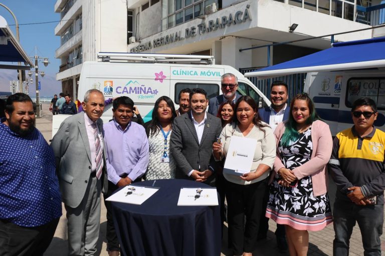 Gobierno de Tarapacá entregó tres clínicas móviles a Huara, Camiña y Colchane