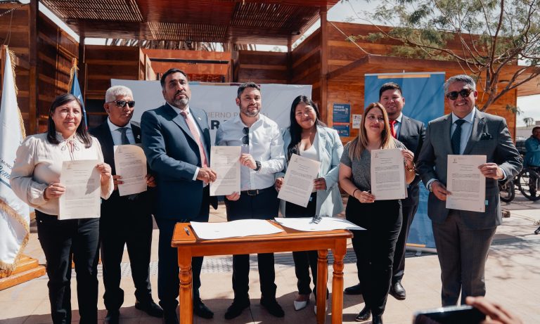 Gobierno de Tarapacá financiará proyectos para fortalecer la salud y educación técnica en Pozo Almonte