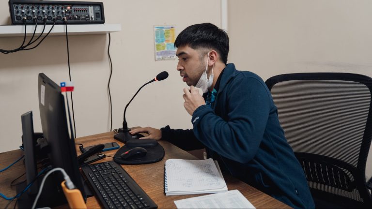 Nuevo sistema de audio mejora atención en urgencias del Hospital de Iquique gracias al Centro Victoria