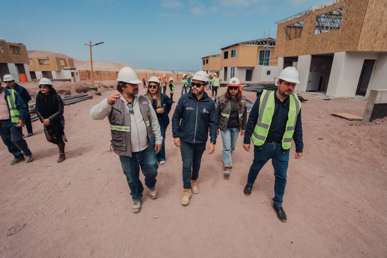 Construcción de 220 viviendas de Altos de Playa Blanca II ya supera el 50 por ciento de avance