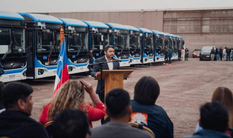 Tarapacá inicia la ruta de la electromovilidad con los primeros 24 buses eléctricos