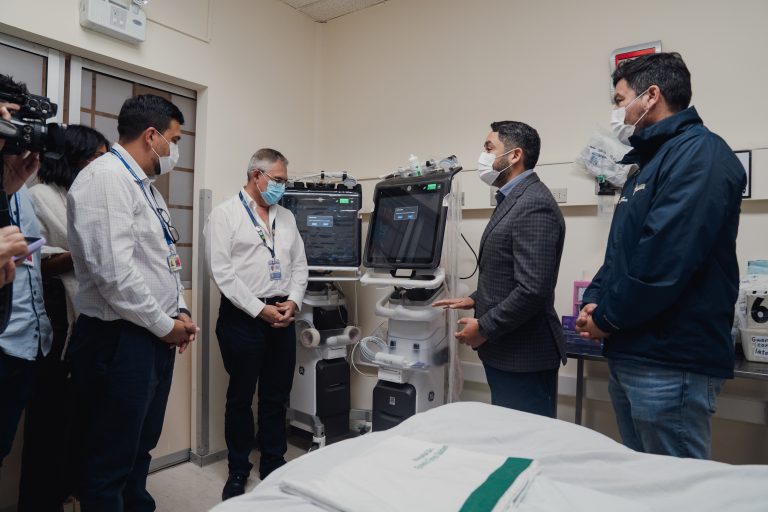 GORE Tarapacá realiza sexta entrega de equipamiento al Hospital de Iquique y refuerza unidades críticas