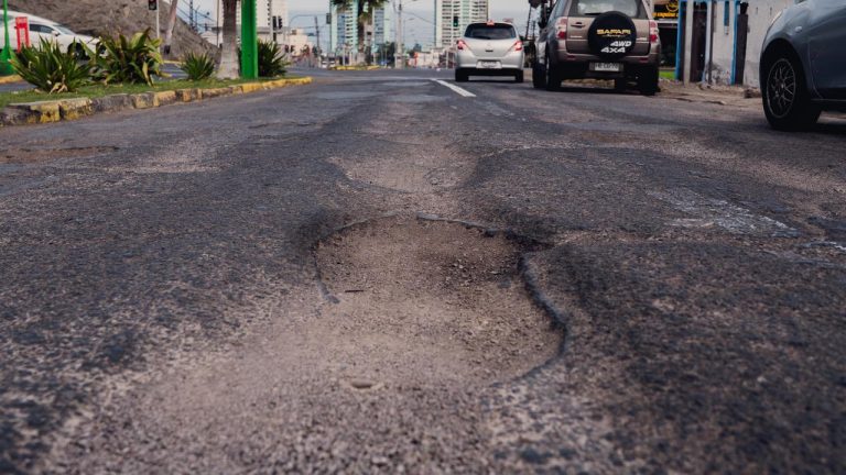 Gobernador Carvajal ingresa a CORE segunda etapa de Plan especial de pavimentación por $17 mil millones