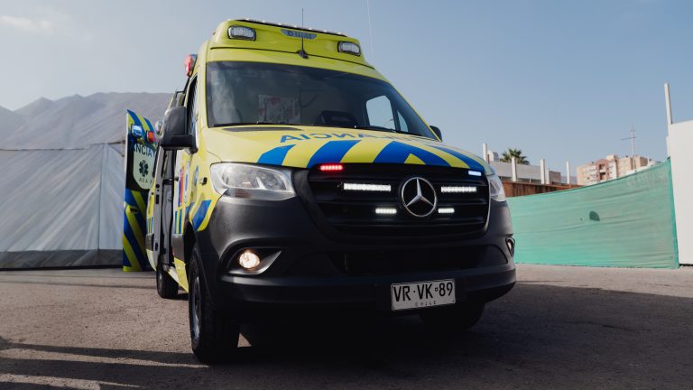 Gobierno Regional fortalece la red de urgencias con nueva ambulancia avanzada para el SAMU Tarapacá