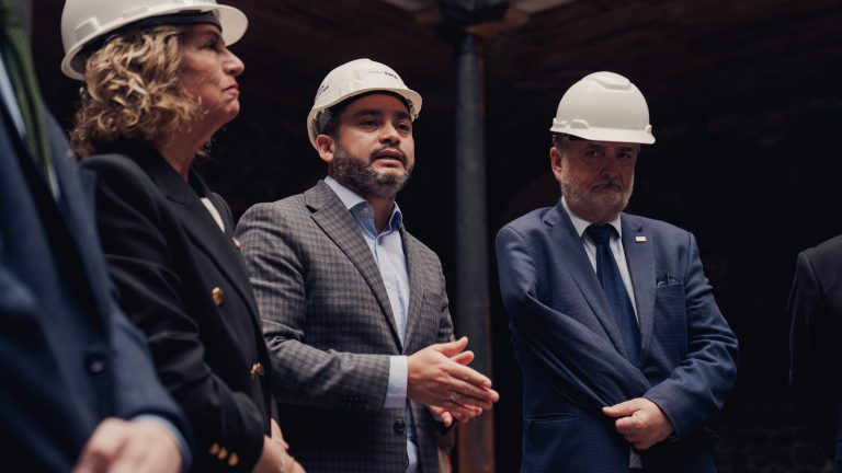 Gobernador Carvajal solicita al ministro de las Culturas priorizar proyectos patrimoniales estratégicos para Tarapacá