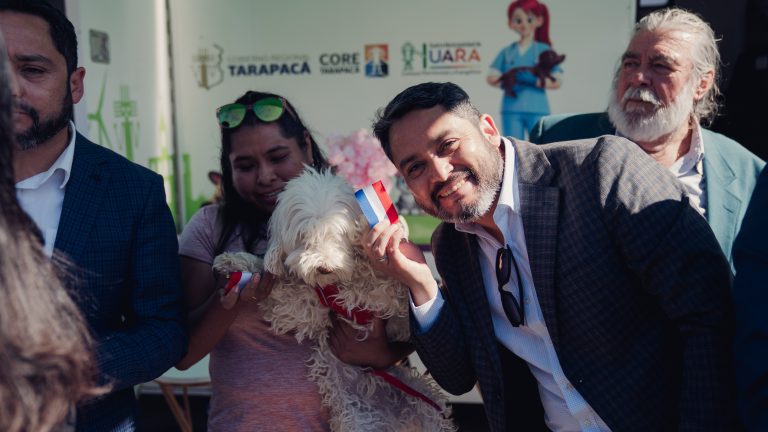 Huara recibió la primera clínica veterinaria móvil de la provincia del Tamarugal para acercar la atención a las localidades de la comuna